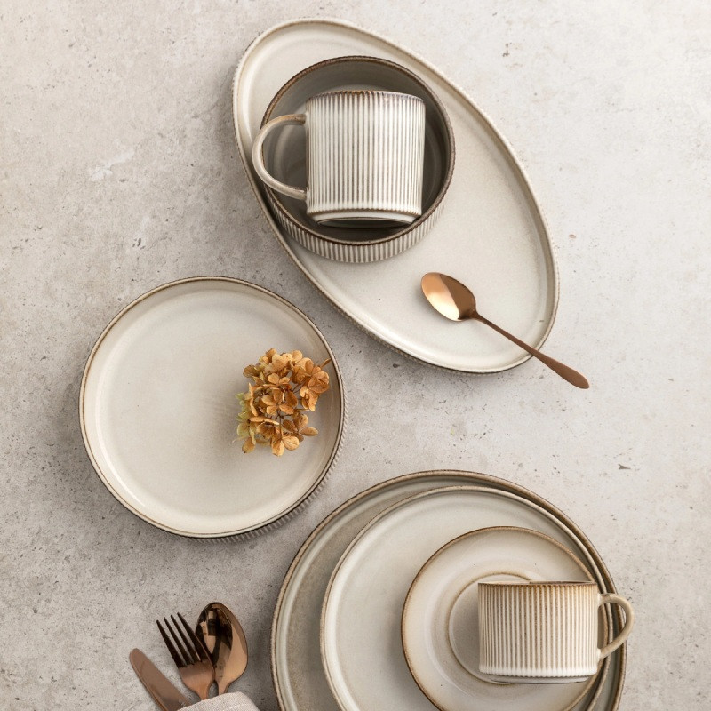 Filiżanka porcelanowa 250 ml Florina Evia do kawy herbaty kremowe retro