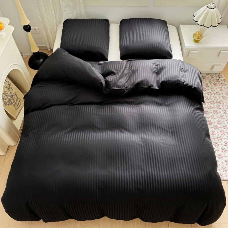 Pościel 200x220 adamaszek bawełna satynowa GierekHoff gruba 3 części GH 3112 hotelowa czarna w paski