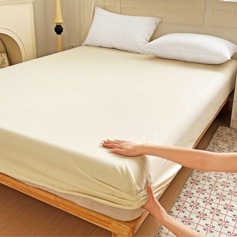 Prześcieradło 90x200 z gumką z mikrofibry GierekHoff grube kremowe ecru