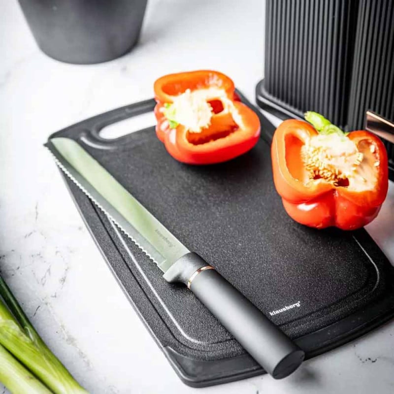Zestaw noży i przyborów kuchennych w stojaku z deską do krojenia Klausberg KB 7835