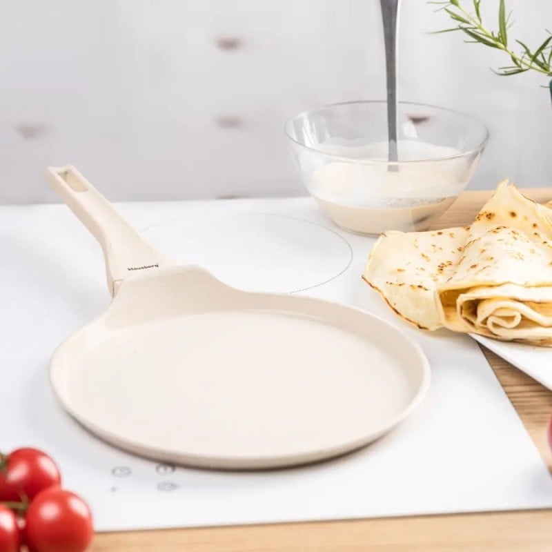 Patelnia do naleśników 24 cm z powłoką marmurową nieprzywierająca kremowa indukcja gaz Klausberg